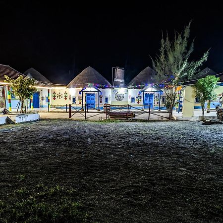 White Land Villagestay Dhordo Luaran gambar